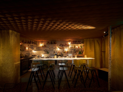 Interior of Paris speakeasy Le Syndicat
